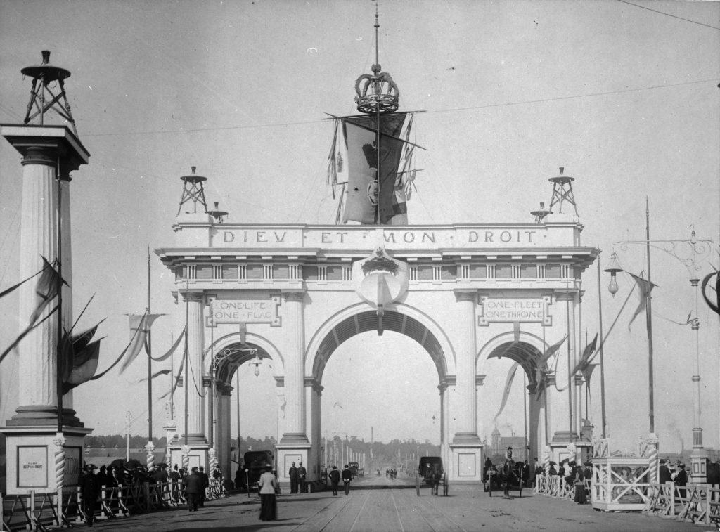 Untitled (Duke of York visit – Princes Bridge arch)