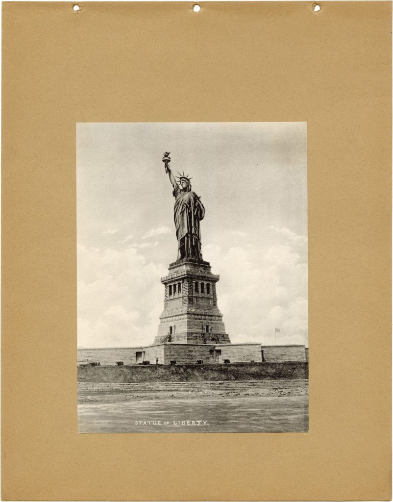 Souvenir book of New York image 1086636-3