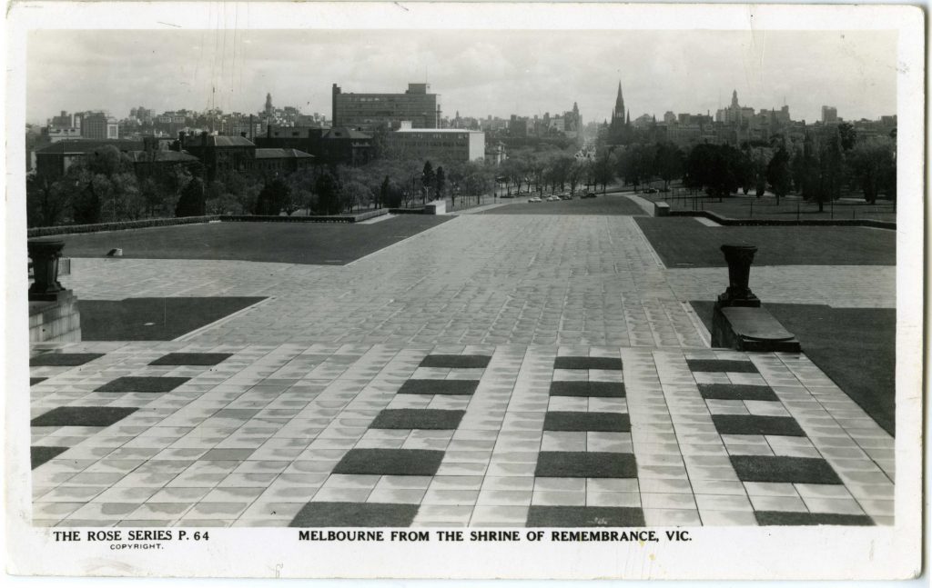 Melbourne from the Shrine of Remembrance