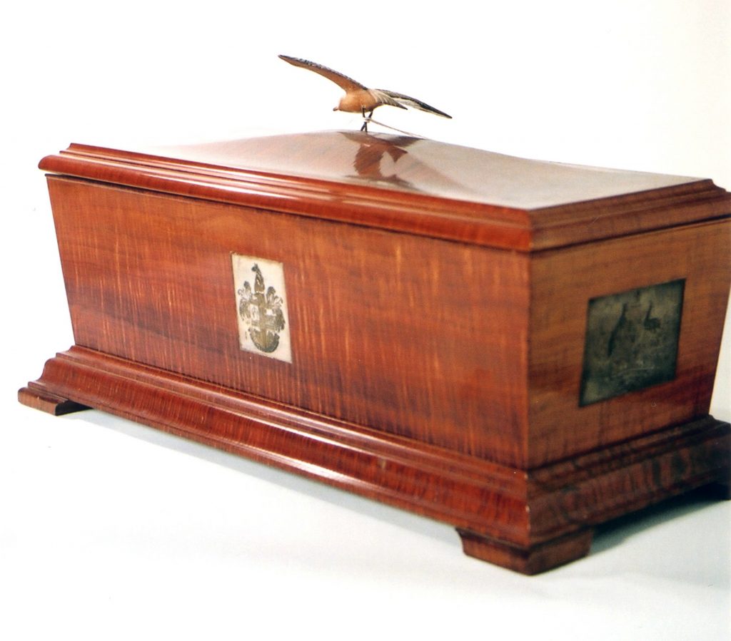 Wooden casket for illuminated scroll