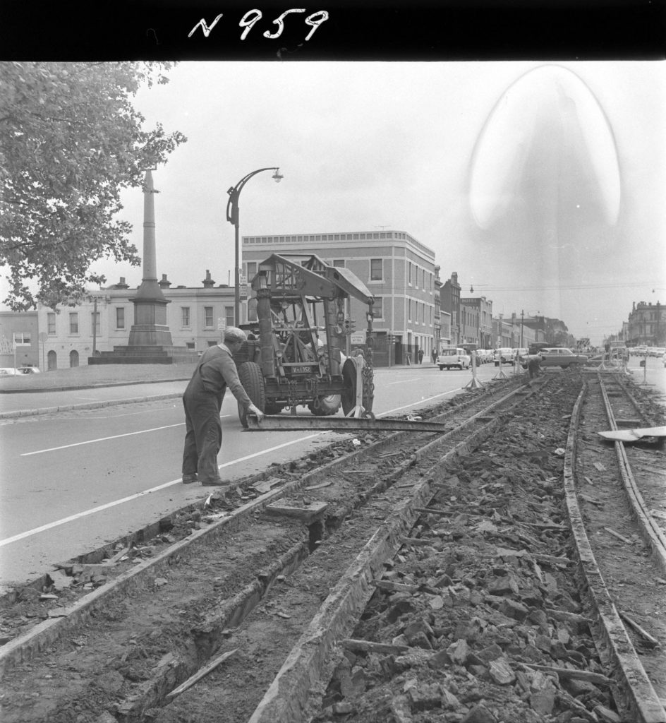 N959 Image showing tram track removal on Russell Street