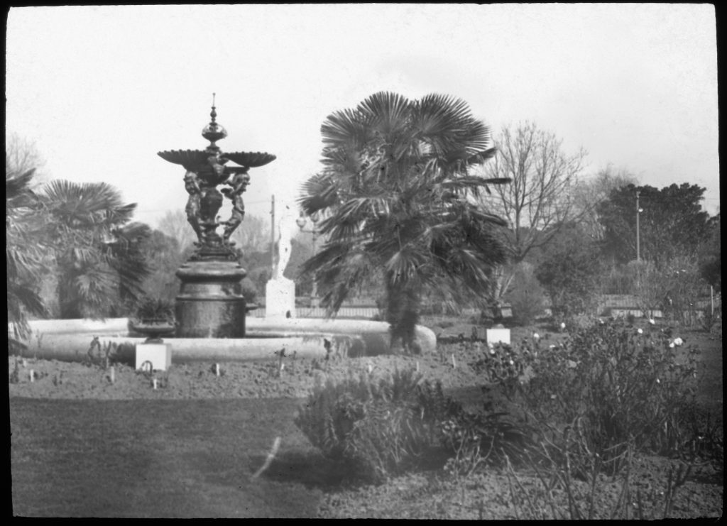 Glass lantern slide, French fountain, Eastern Circle,
Carlton Gardens