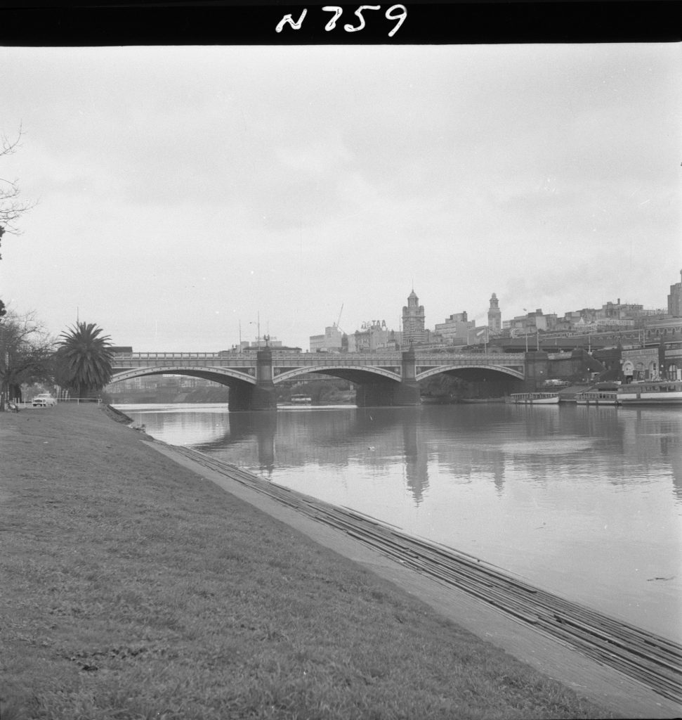 N759 Image showing a view of Princes Bridge from the bank of the Yarra River