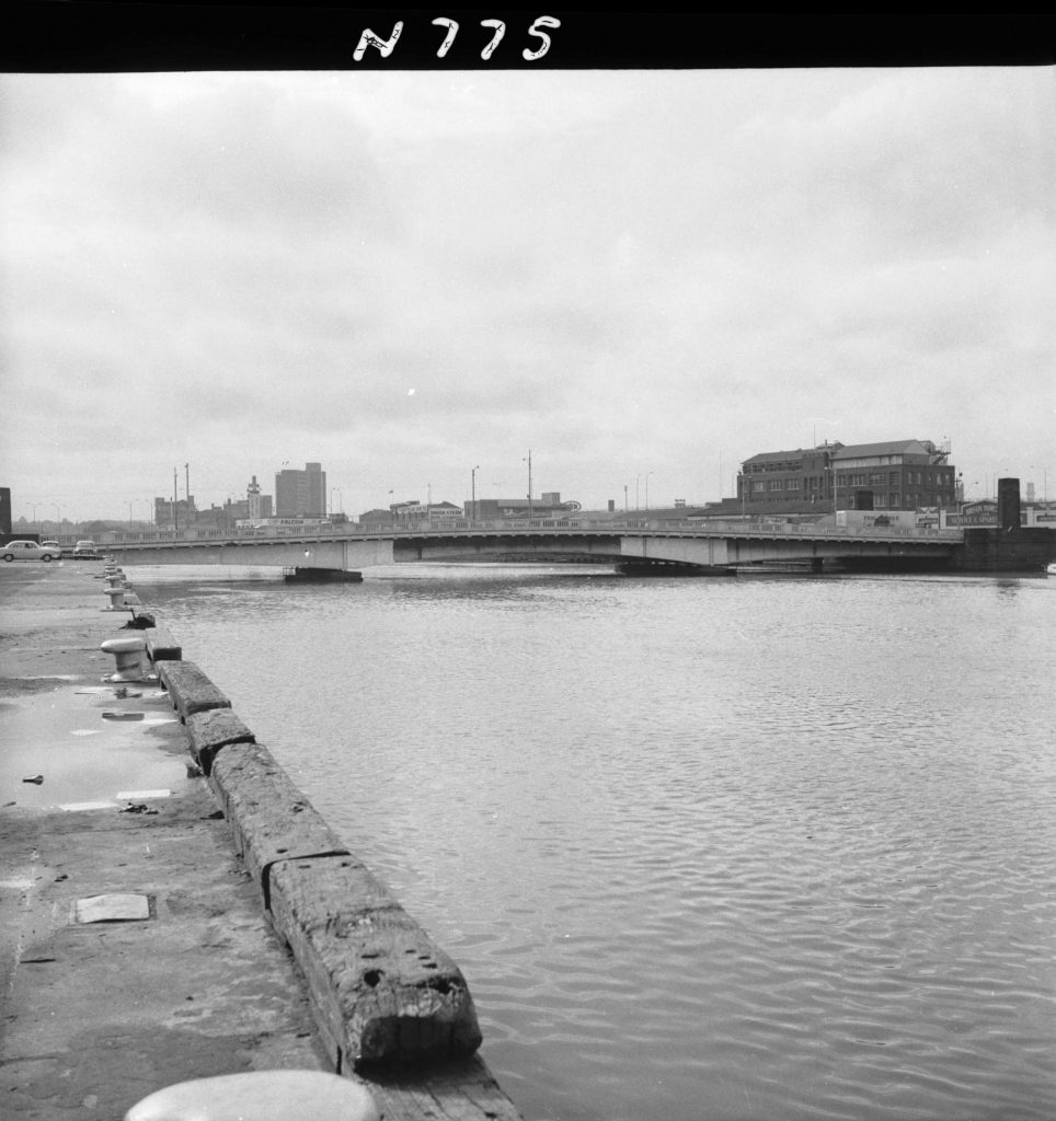 N775 Image showing Spencer Street Bridge