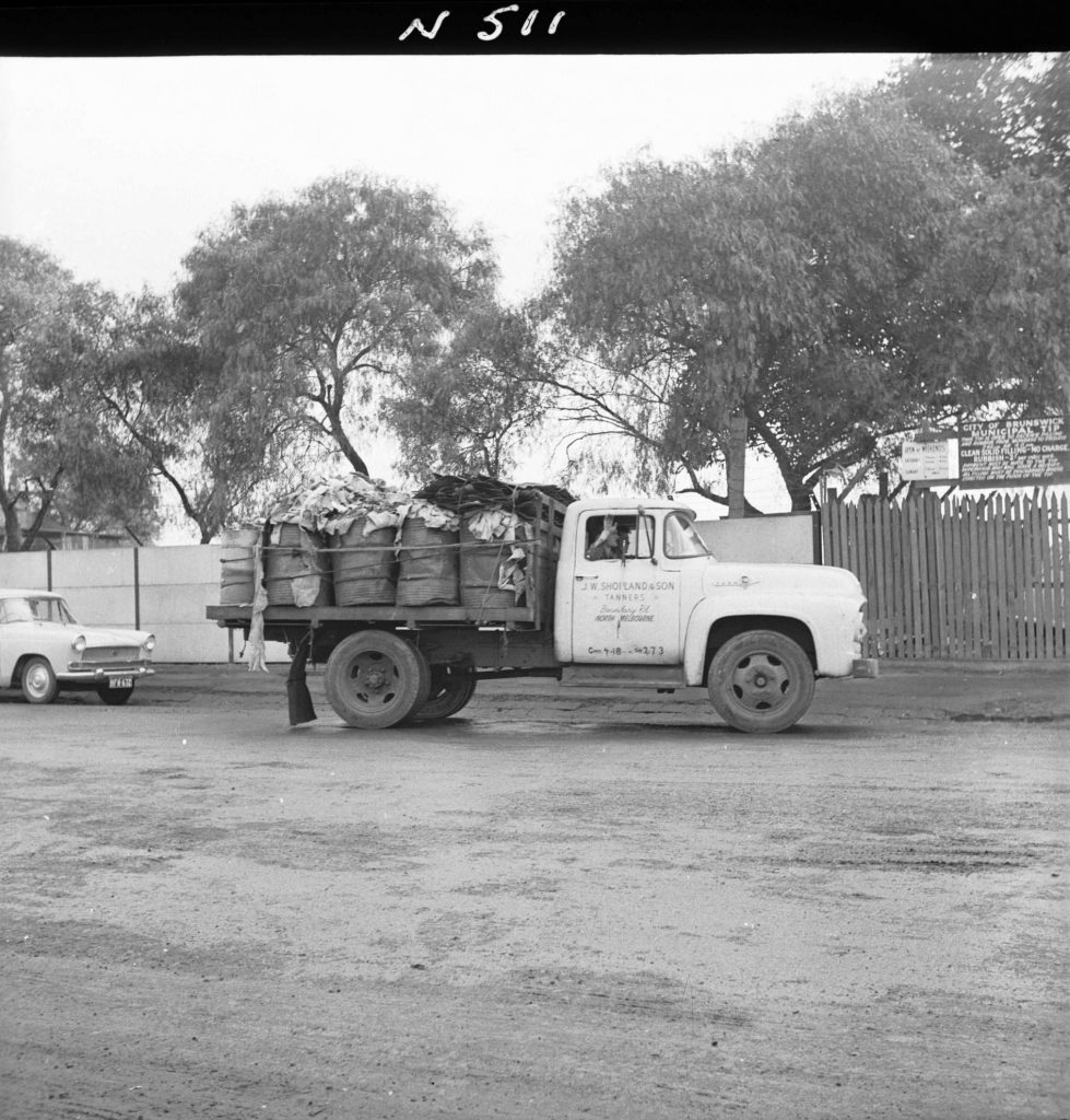 N511 Image of a private truck at Brunswick tip