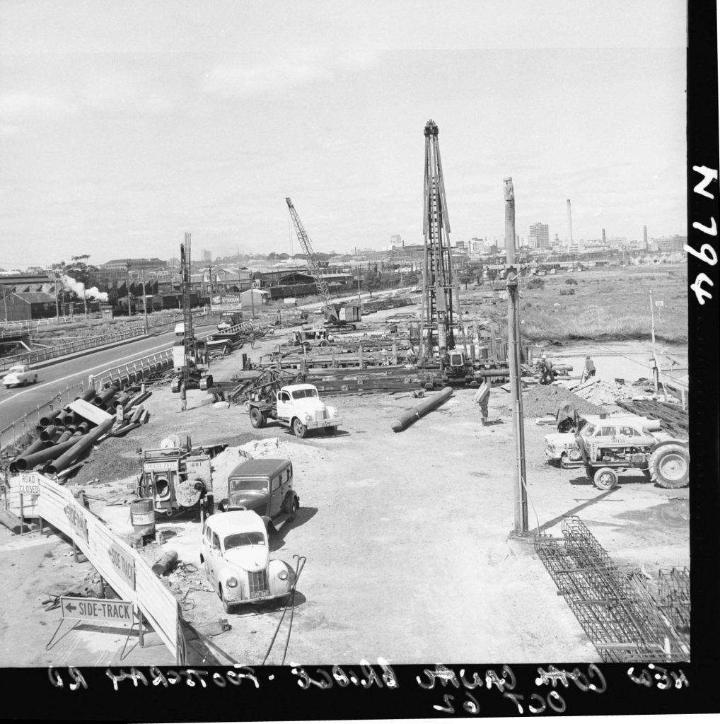 N794 Image showing construction of the new Coal Canal Bridge on Footscray Road