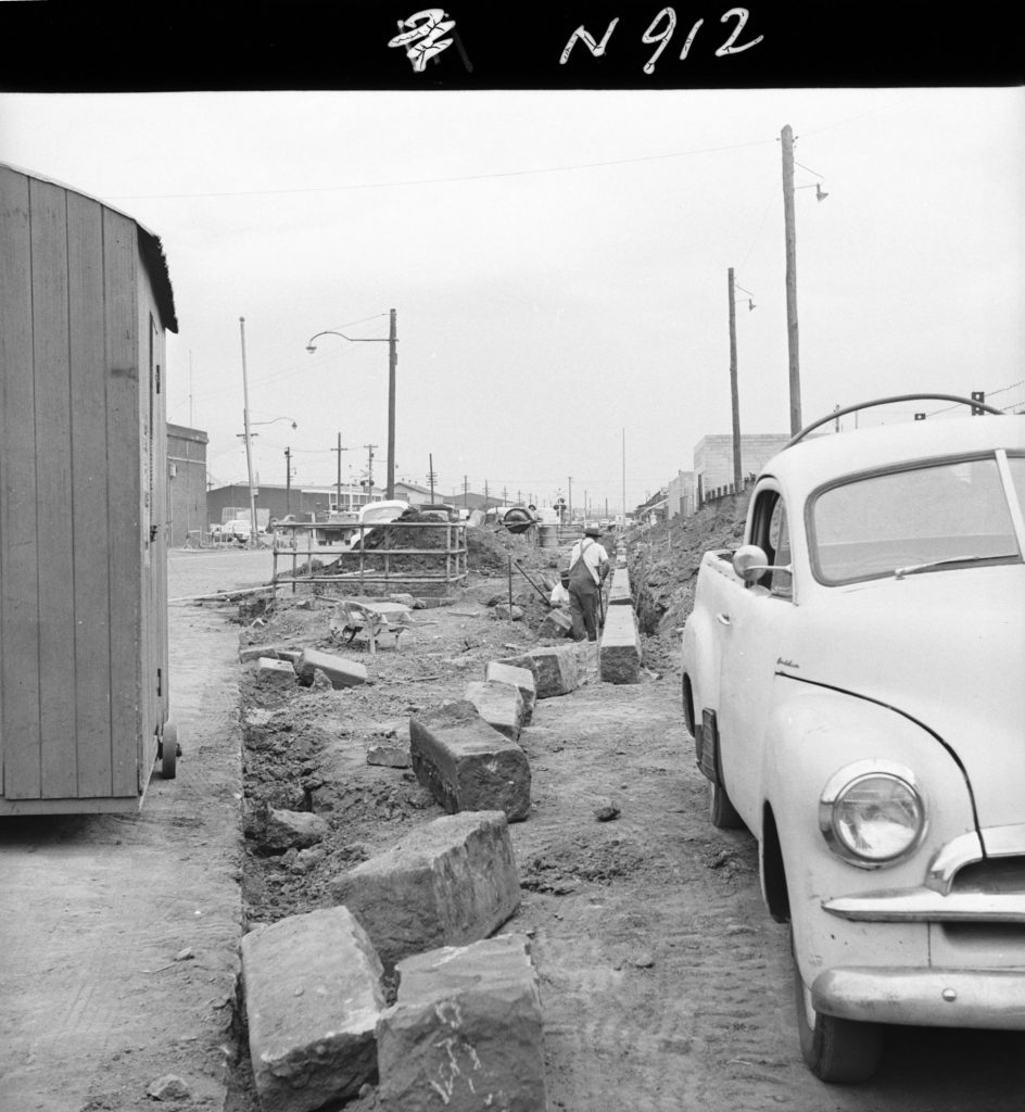 N912 Image of drain clearance along Dudley Street and widening of Footscray Road