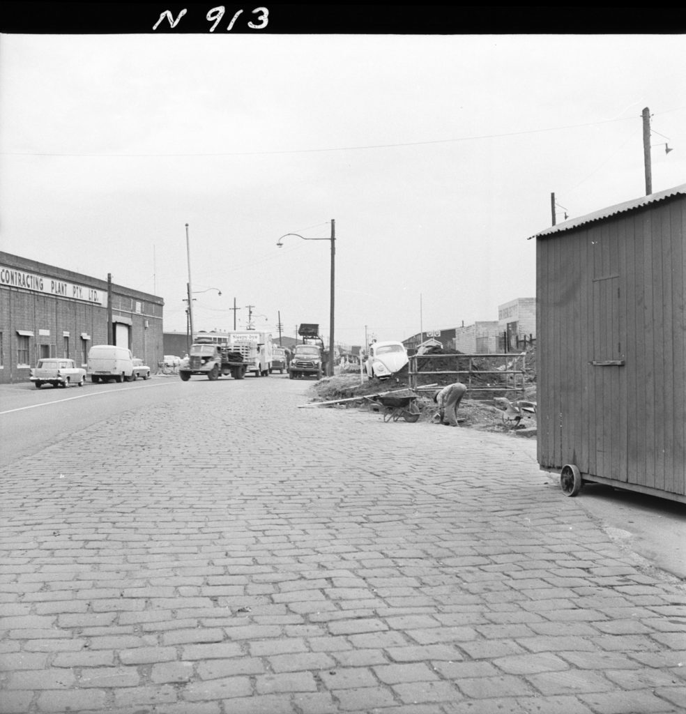 N913 Image of drain clearance along Dudley Street and widening of Footscray Road