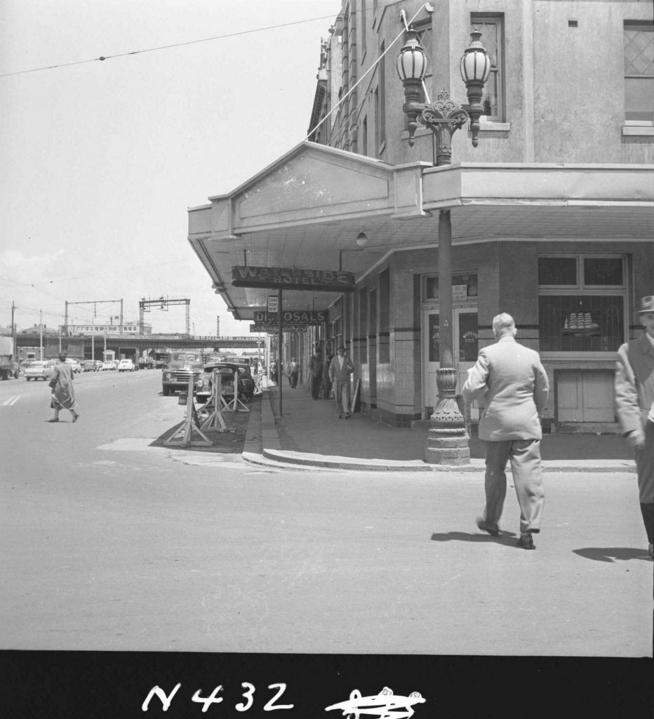 N432 Image showing the Waterside Hotel during construction of the Flinders Street overpass