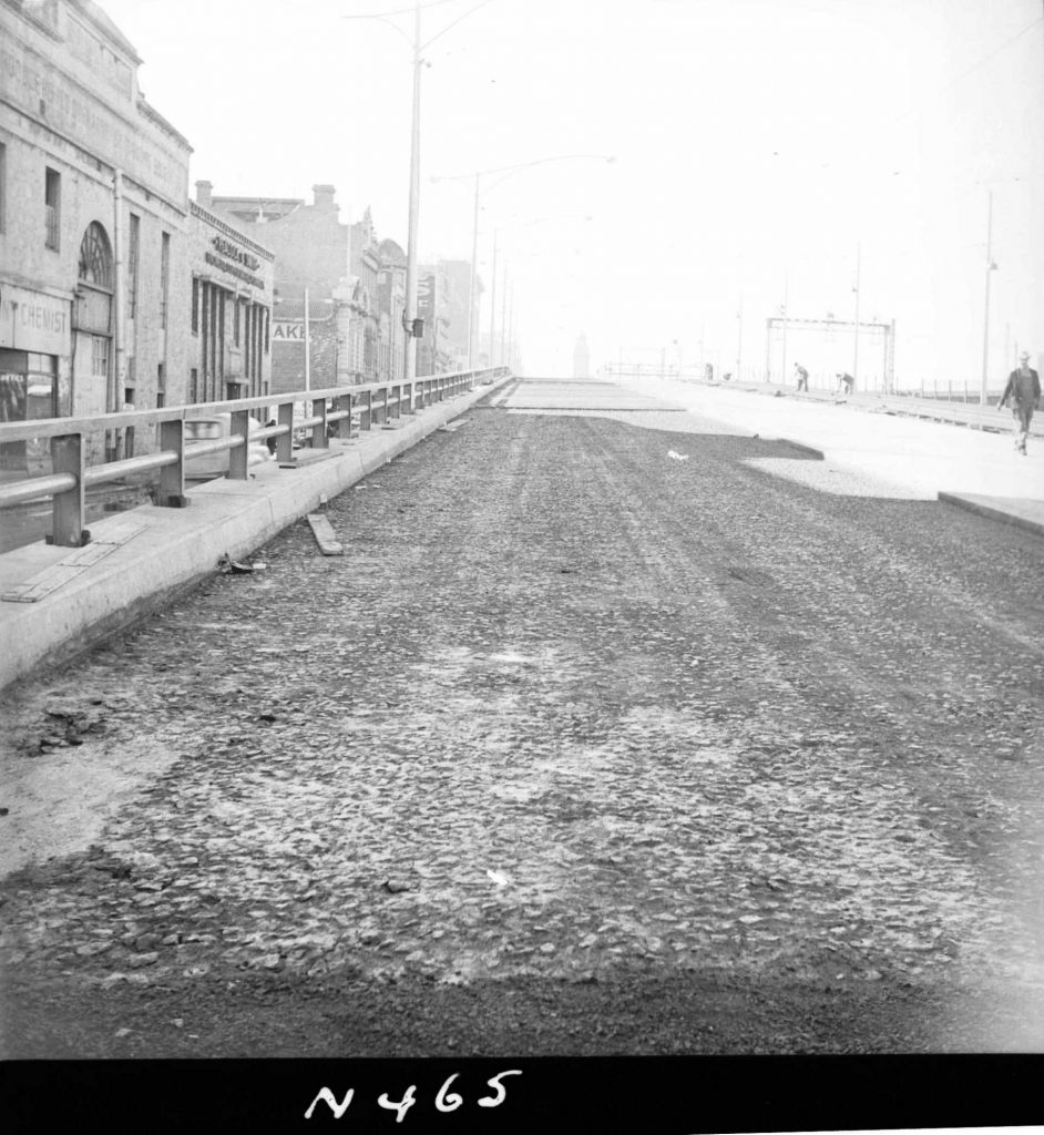 N465 Image showing construction of the Flinders Street overpass