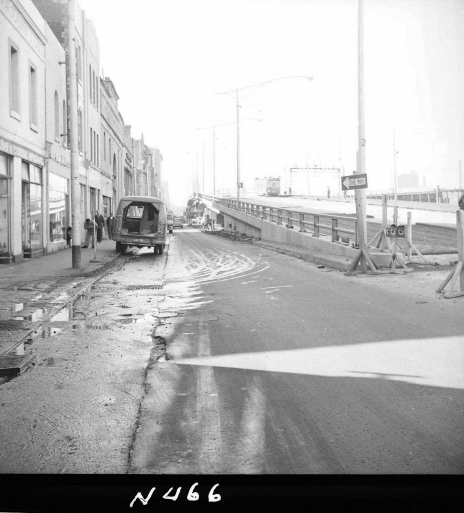 N466 Image showing construction of the Flinders Street overpass