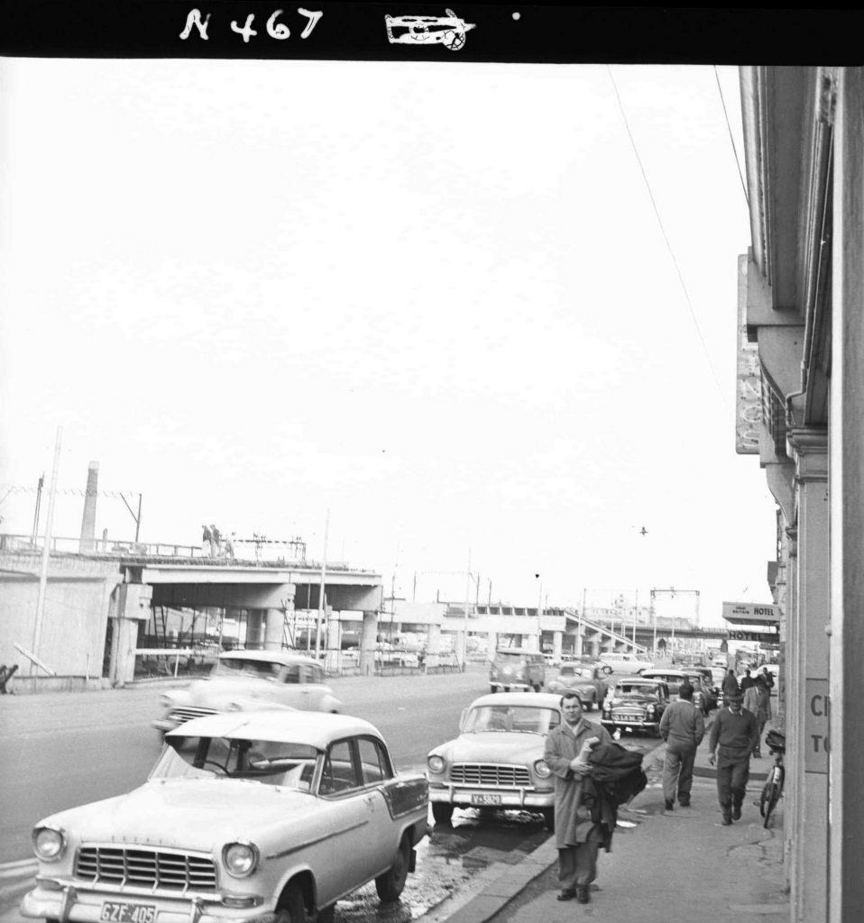 N467 Image showing construction of the Flinders Street overpass