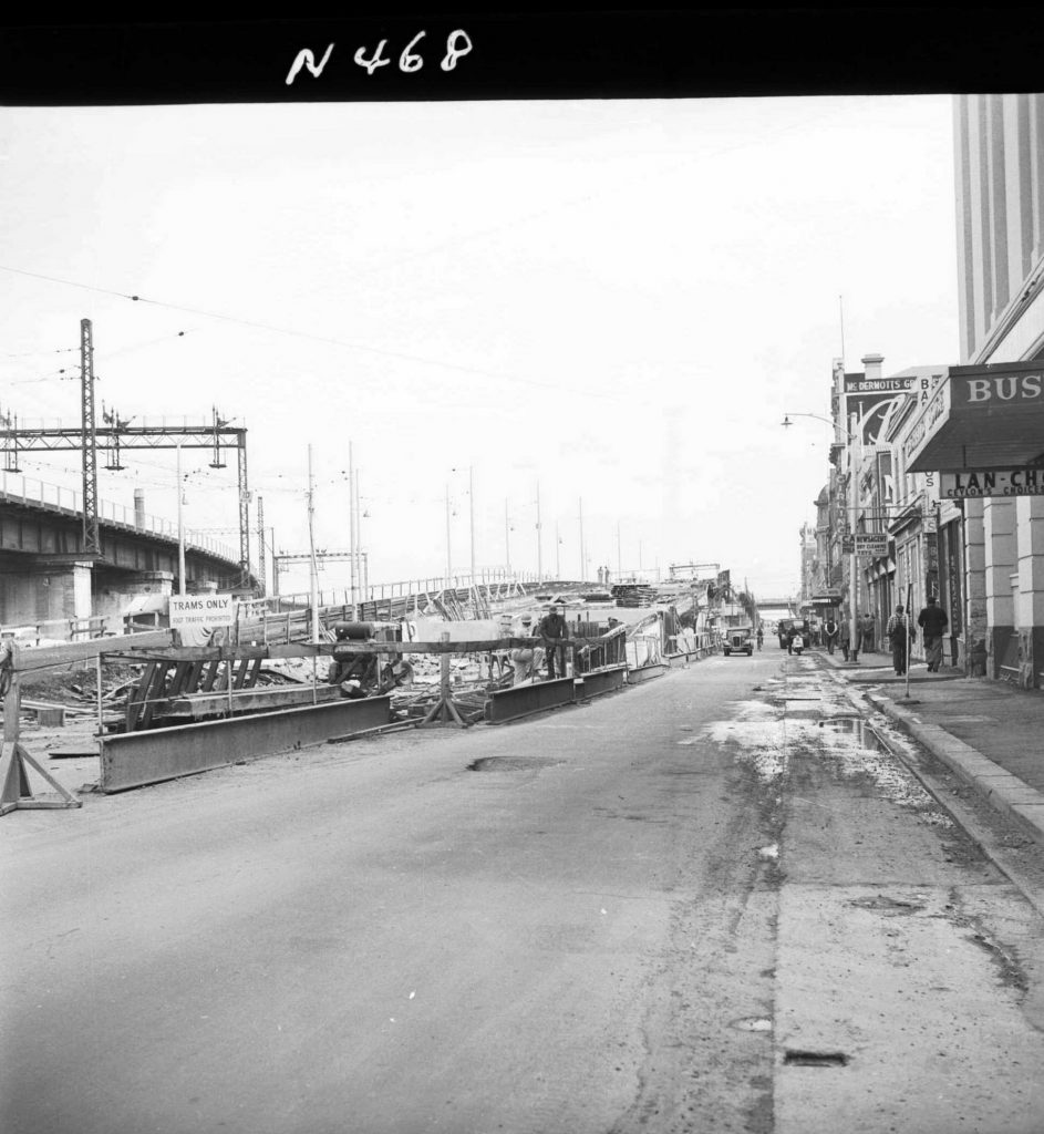 N468 Image showing construction of the Flinders Street overpass