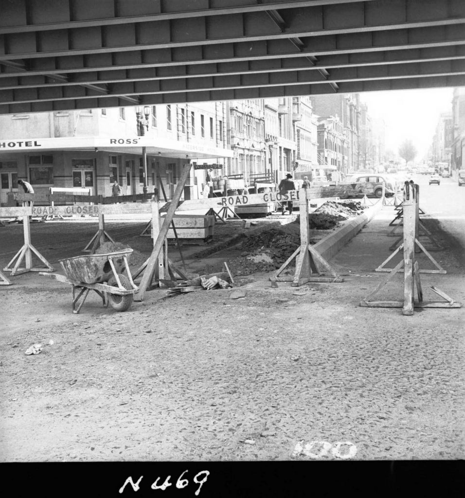 N469 Image showing construction of the Flinders Street overpass