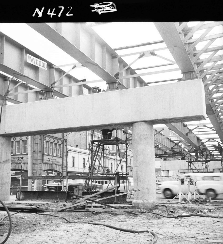 N472 Image showing superstructure and supports during construction of the Flinders Street overpass