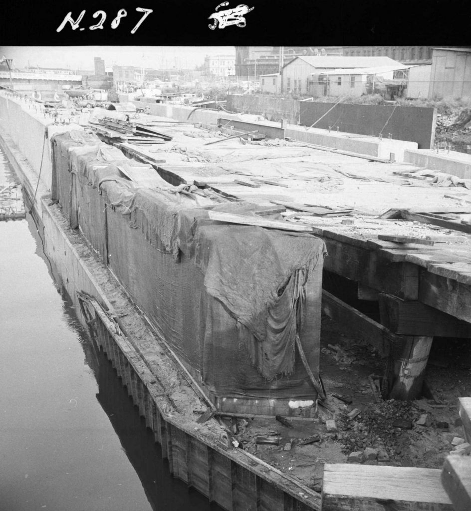 N287 Image showing the curing of concrete for the King Street bridge