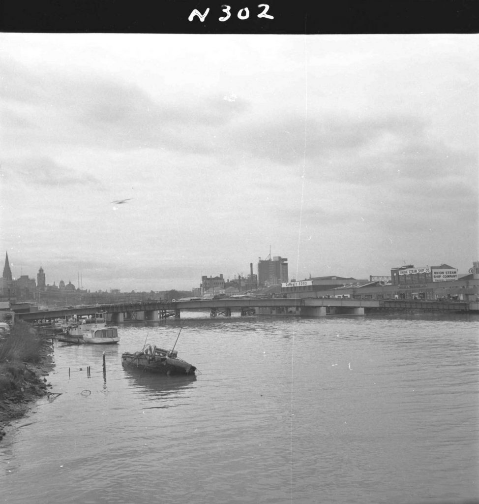 N302 Image showing construction of the King Street bridge, viewed from the Spencer Street bridge