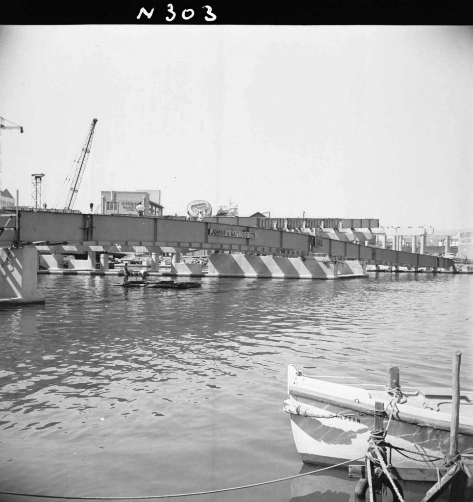 N303 Image showing construction of the King Street bridge, viewed from the west side