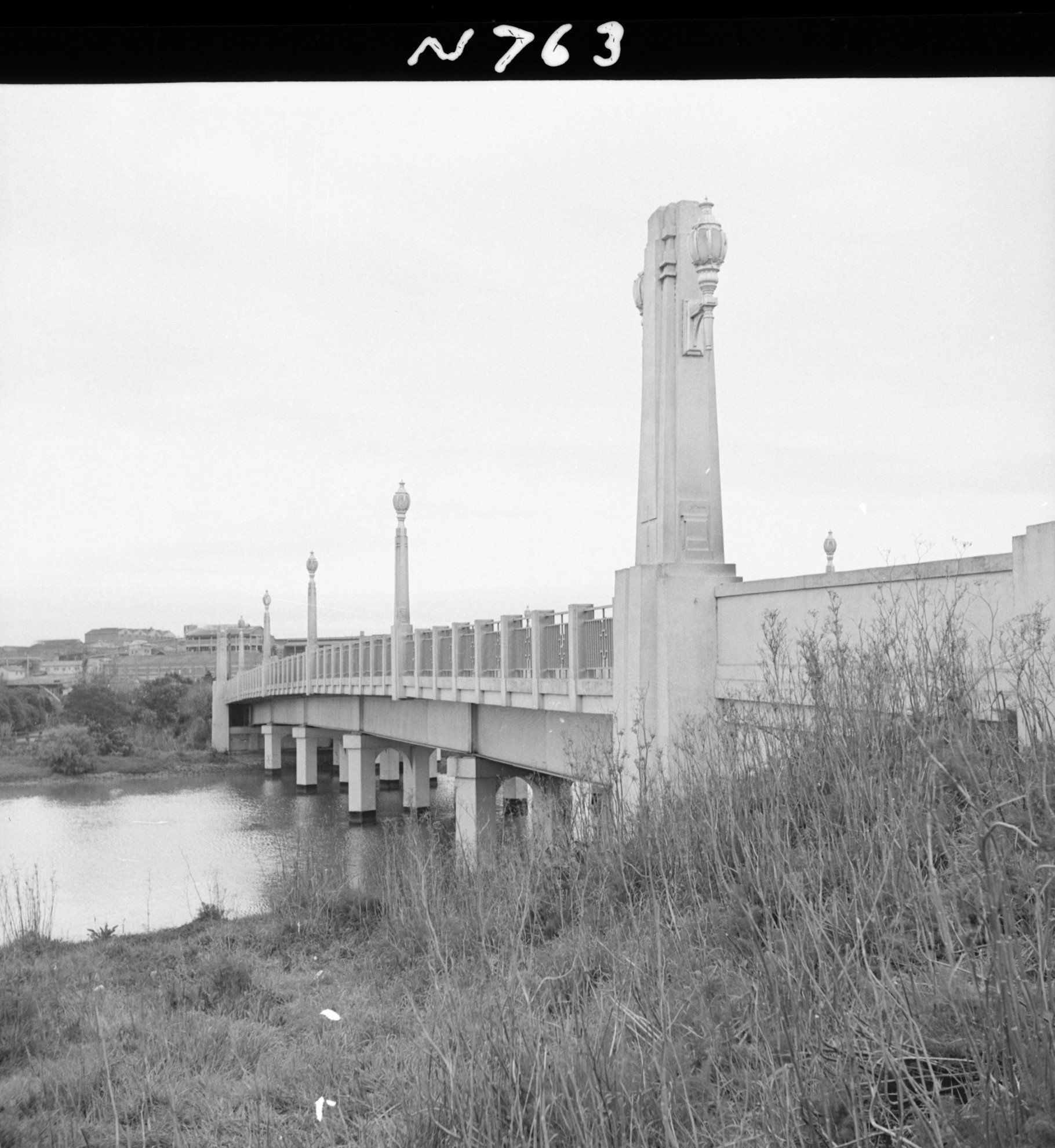 N763 Image showing Lynches Bridge City Collection
