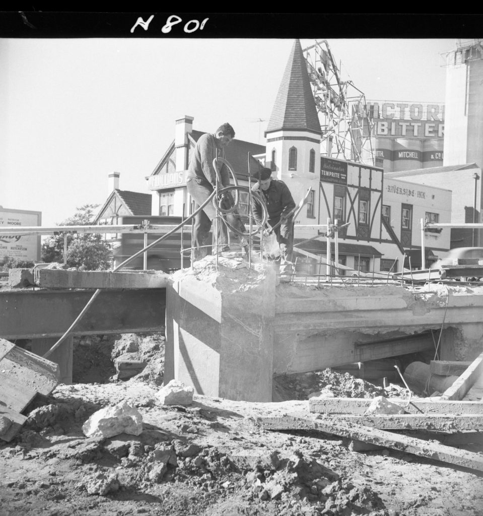 N801 Image showing construction of the Morshead overpass