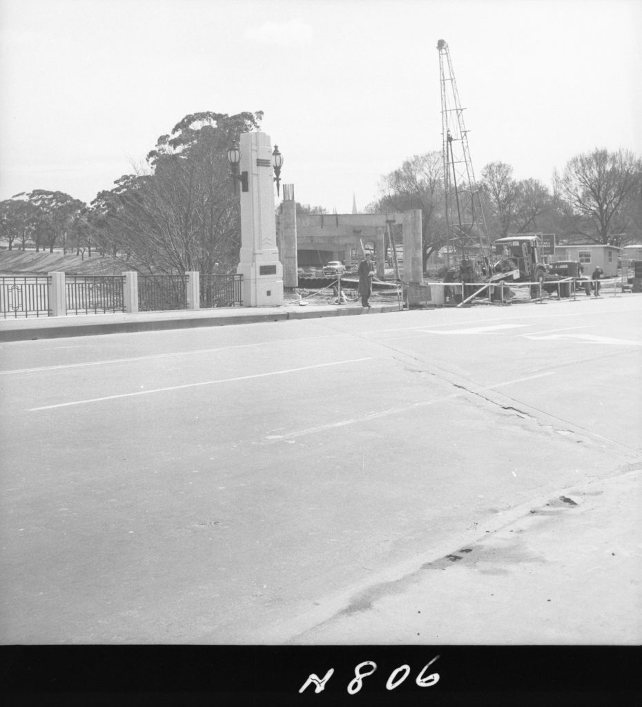 N806 Image showing construction of the Morshead overpass