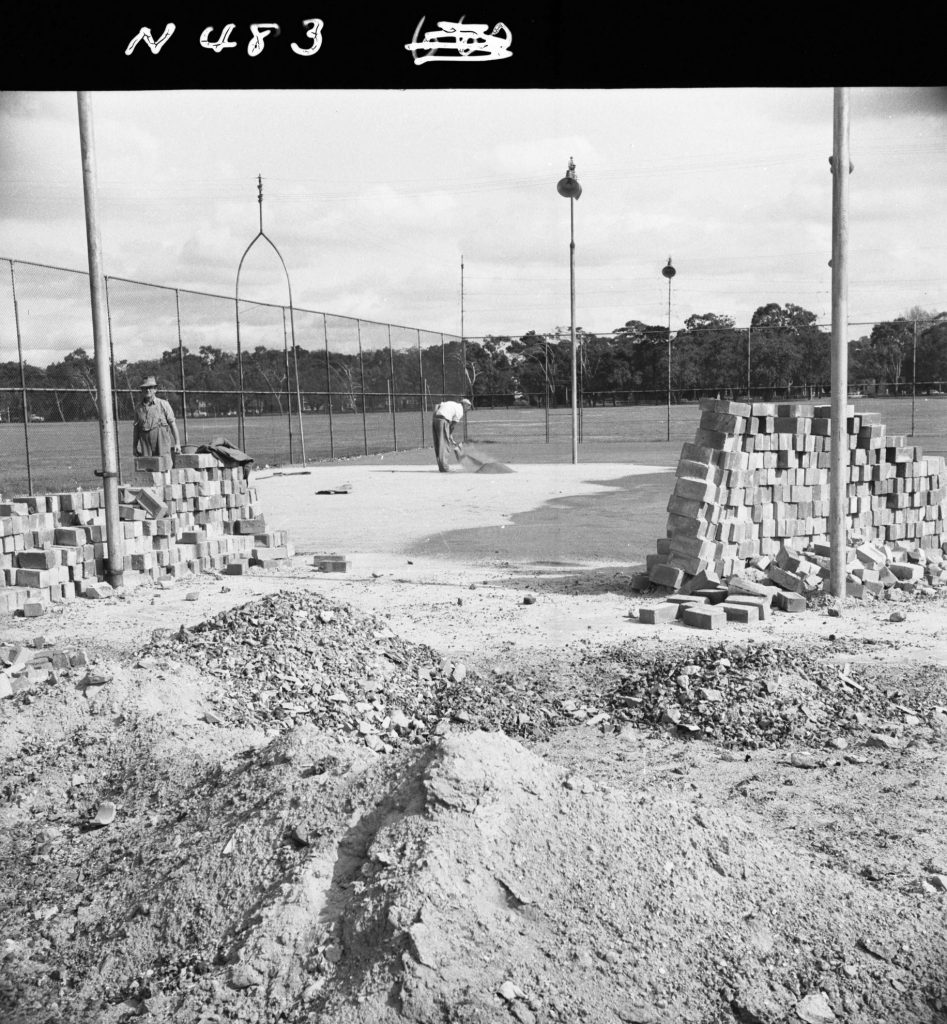 N483 Image showing a drainage trench during construction of the Princes Park tennis courts