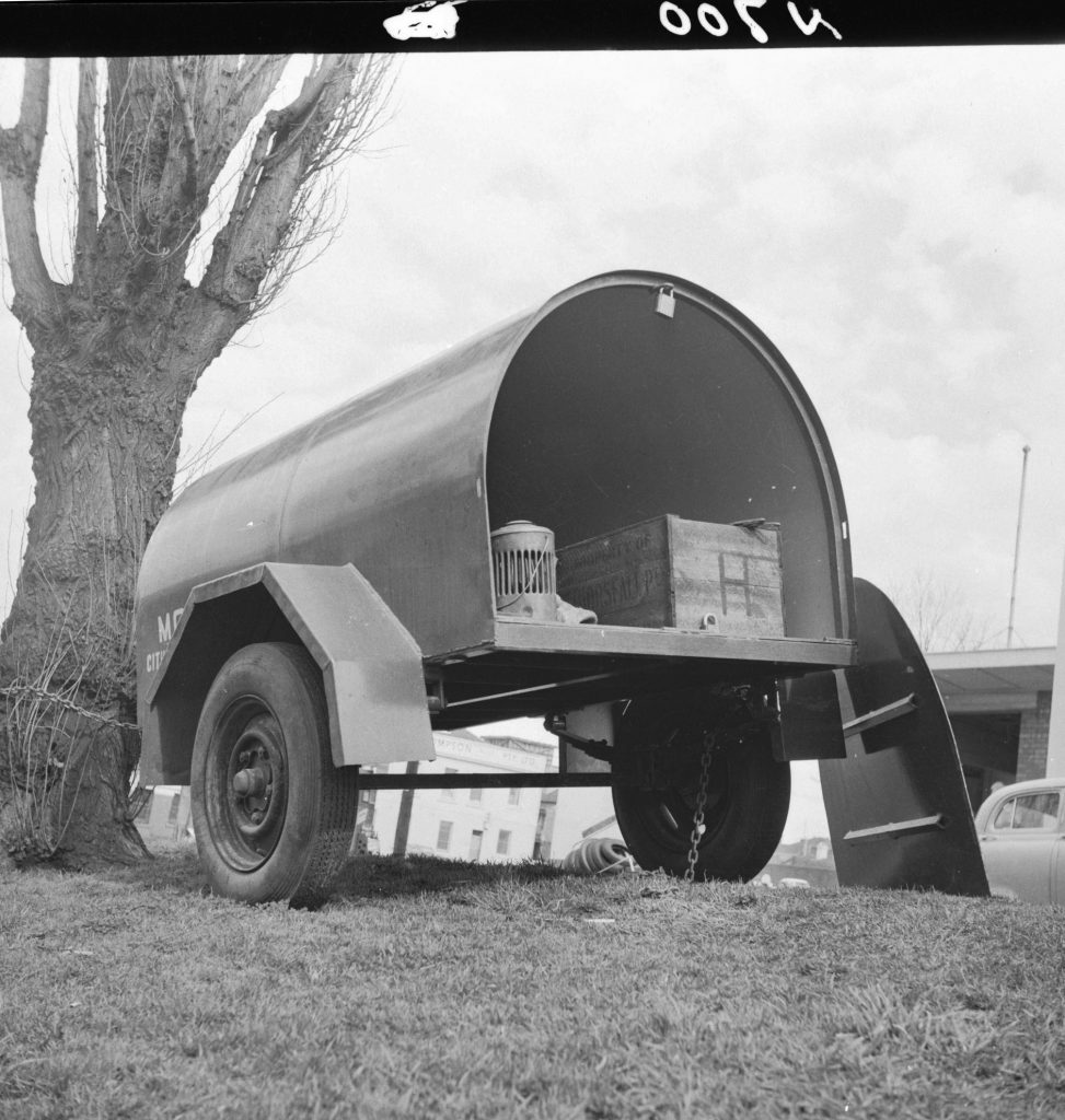 N700 Image showing a rear view of a pneumatic tyred tool box, constructed for road maintenance gangs