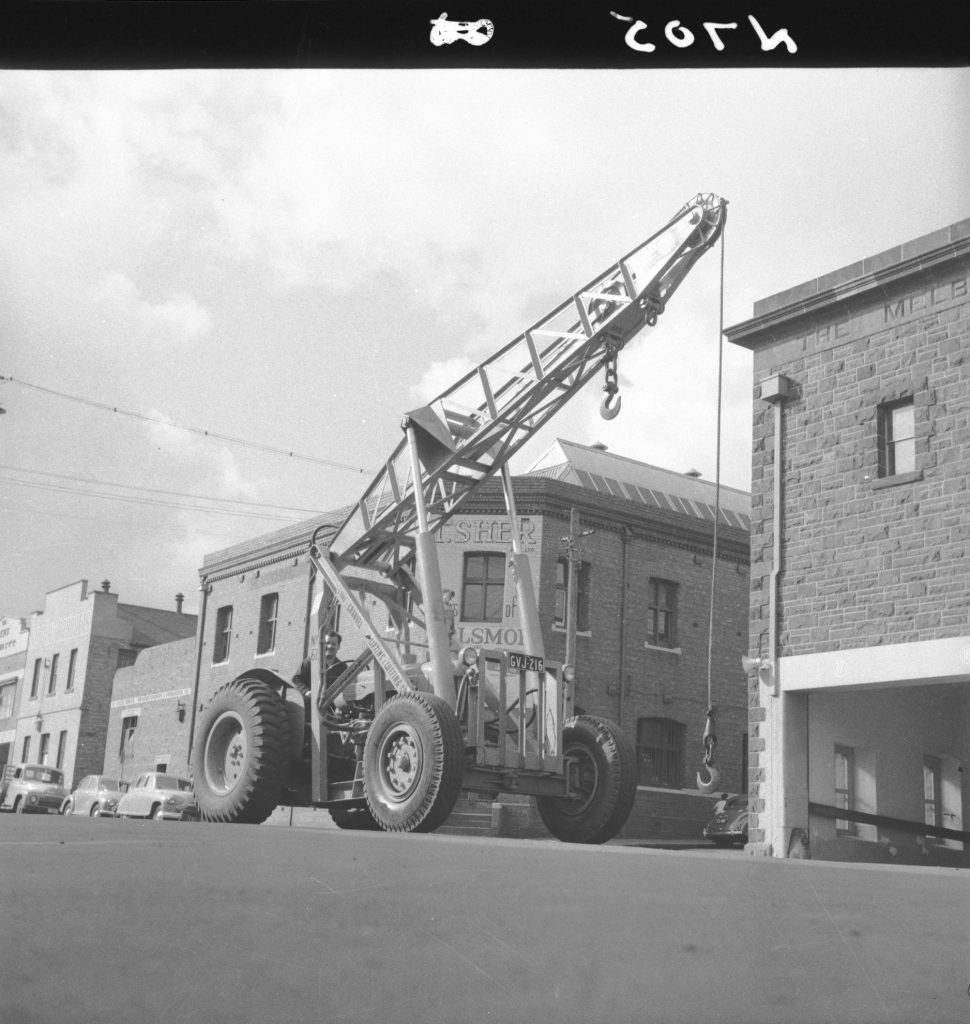 N705 Image showing a Cranvel listing and luffing crane