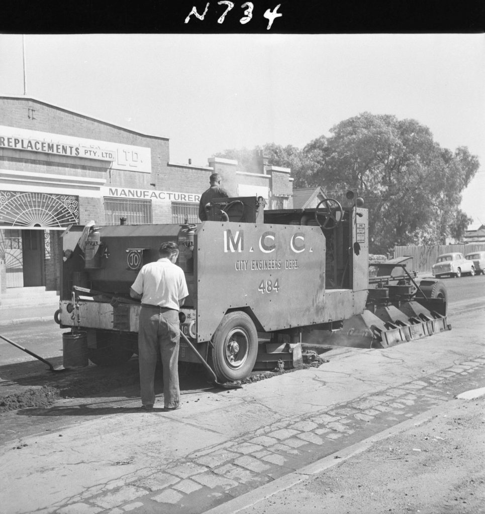 N734 Image showing an Elstree roadheater planer