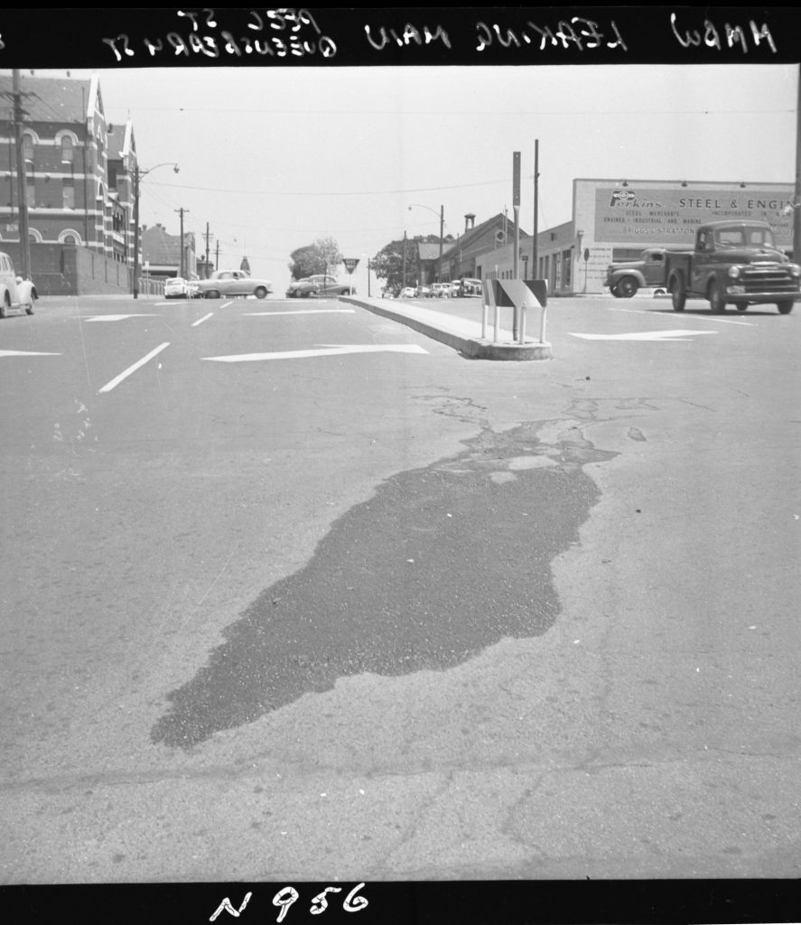 N956 Image of a water main leak on the corner of Queensberry and Peel Streets