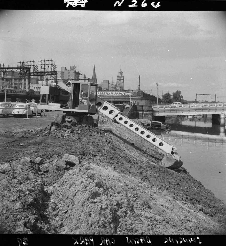 N264 Image showing battering of the river bank during construction of the Swinging Basin car park