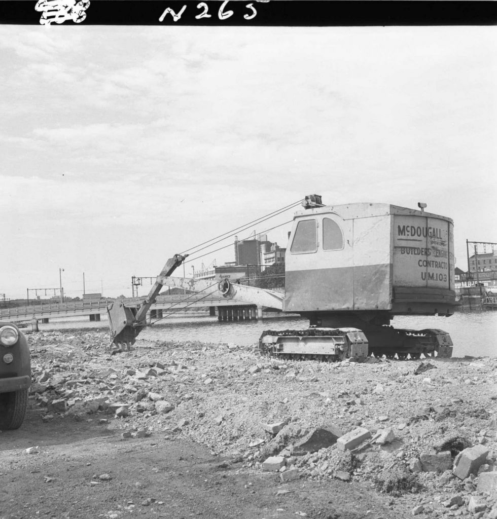 N265 Image showing a back actor during construction of the Swinging Basin car park