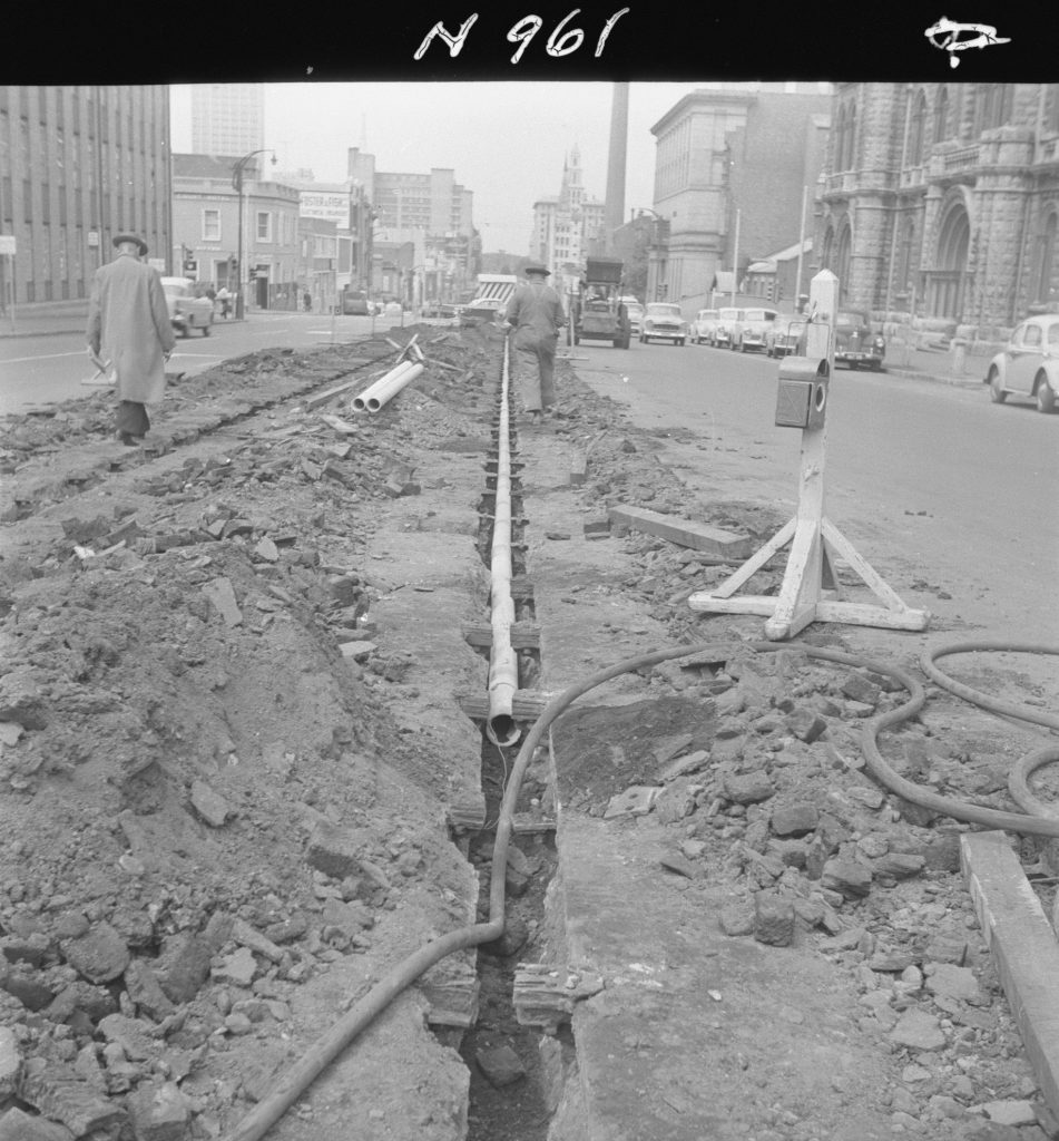 N961 Image showing tram track removal on Russell Street