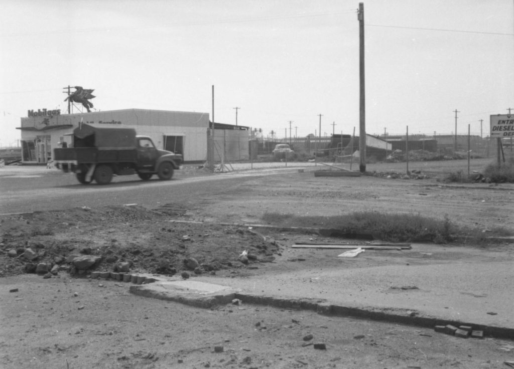 N561 Image showing the Victorian Railways entrance near Coal Canal Bridge