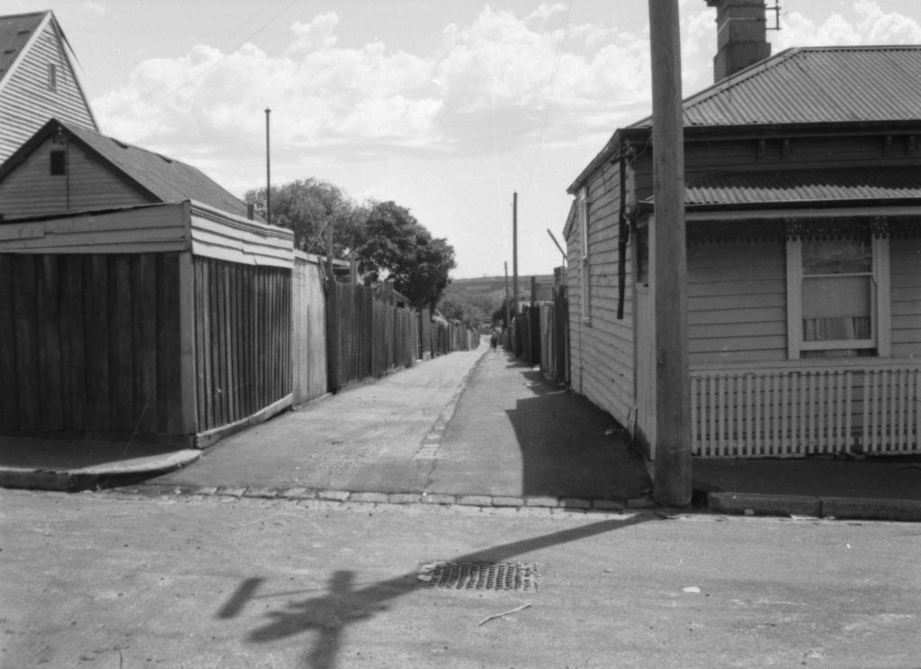 N564 Image showing hot mix asphalt top in a North Melbourne lane