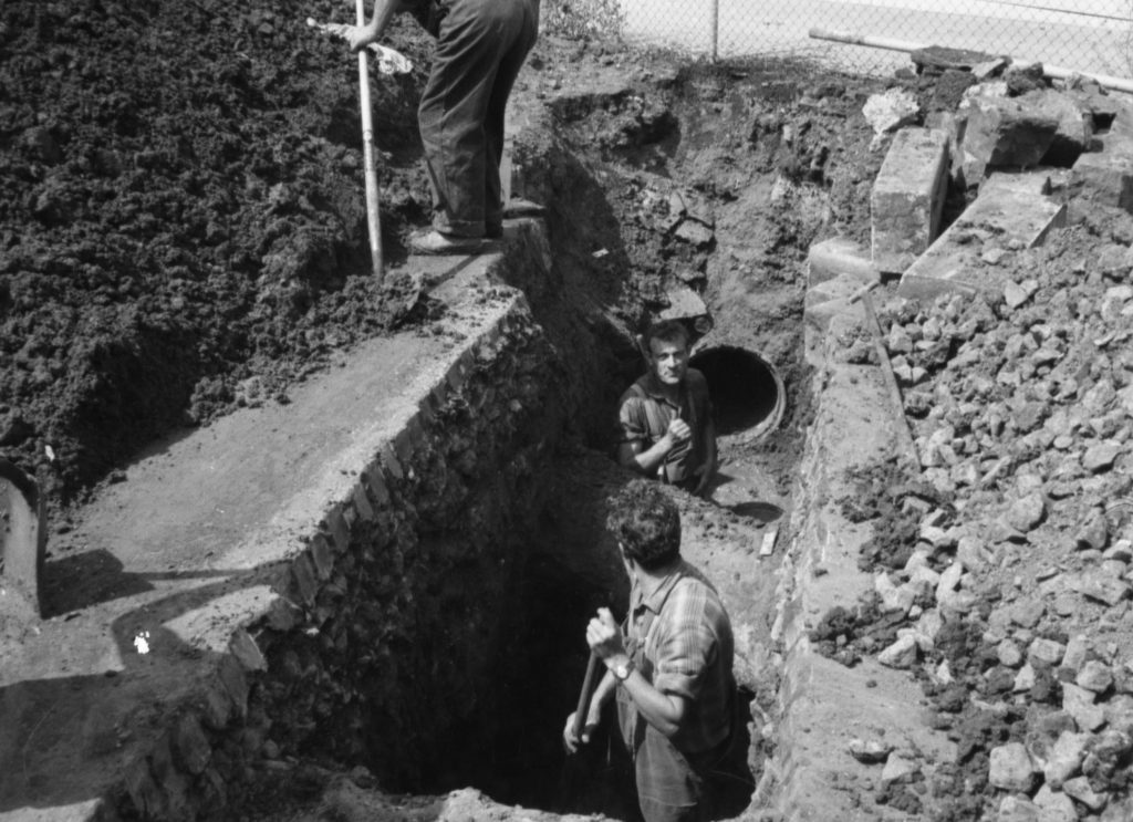 N584 Image showing an outfall pressure pipe from the pumping station