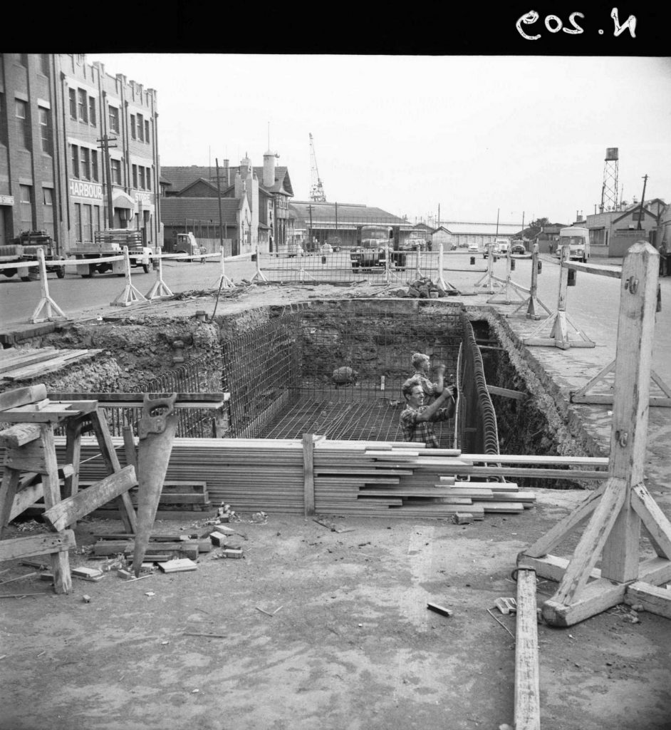 N209 Image showing placing of the wall reinforcement during construction of a weighbridge on Flinders Street