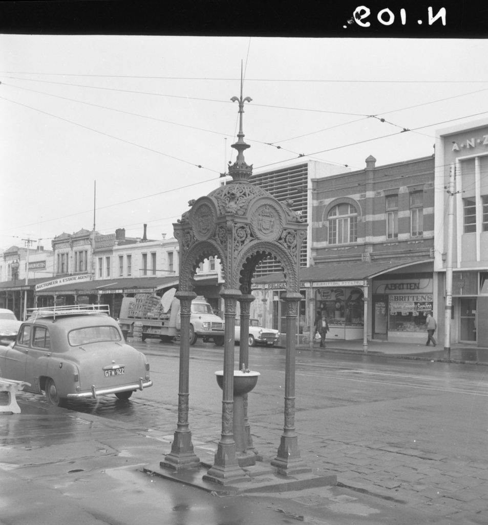 N109 Image of the Henderson drinking fountain in North Melbourne