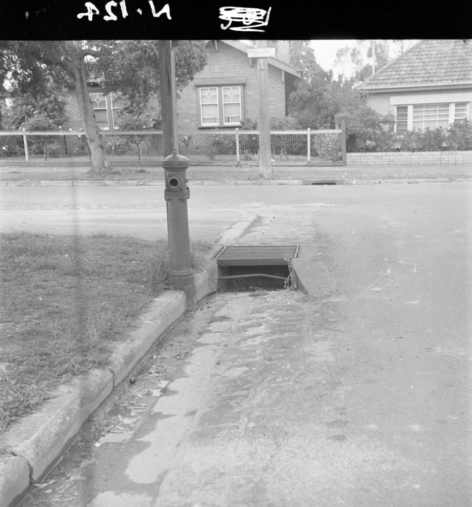 N124 Image showing an undershot pit in Madura Street, Ascot Vale