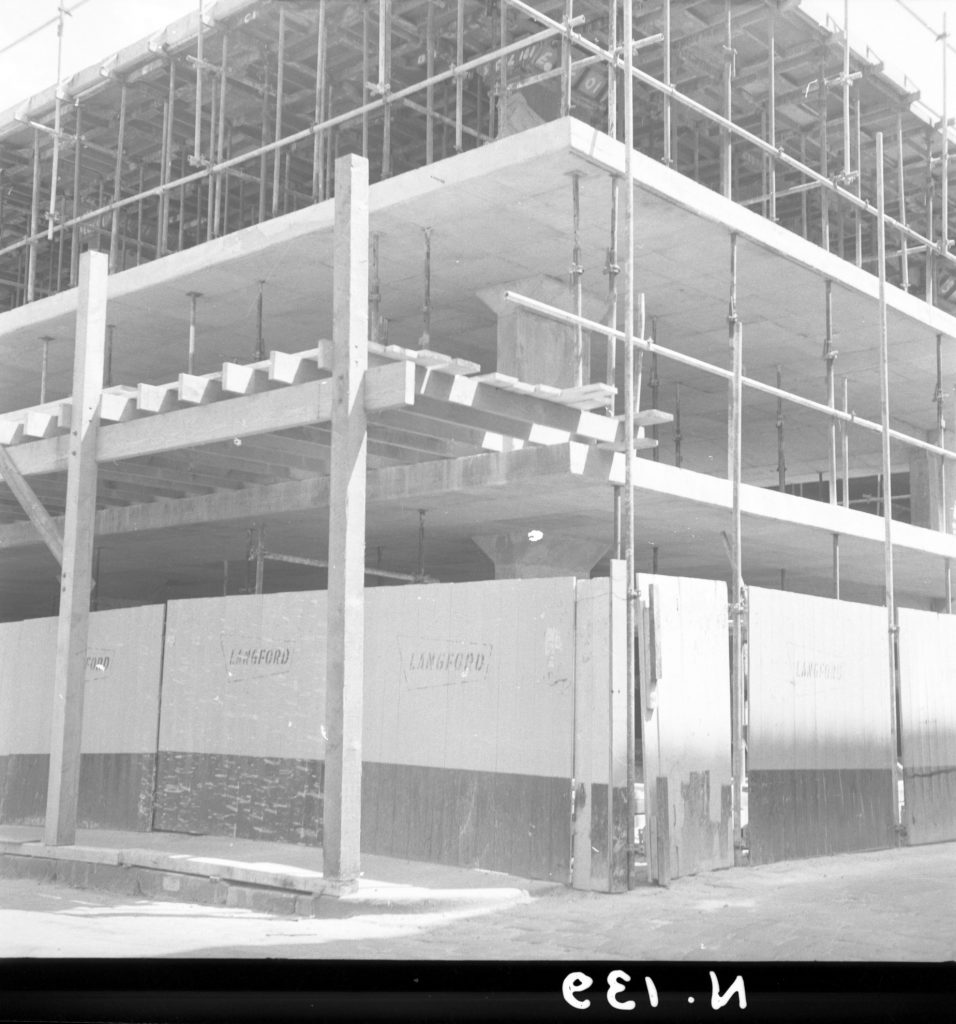 N139 Image showing construction of Kings Parkade on Little Collins Street