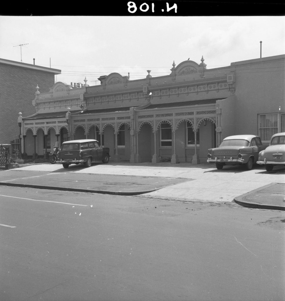 N108 Image showing an inadequate crossing on Albert Street in East Melbourne