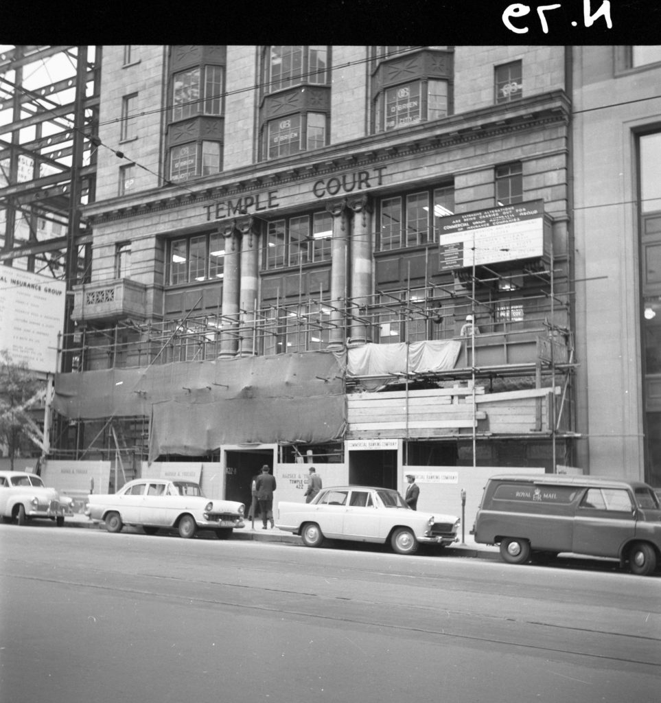 N79 Image showing Hansen & Yuncken hoardings around Temple Court on Collins Street