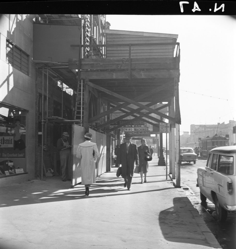 N47 Image showing hoardings around 247 Elizabeth Street