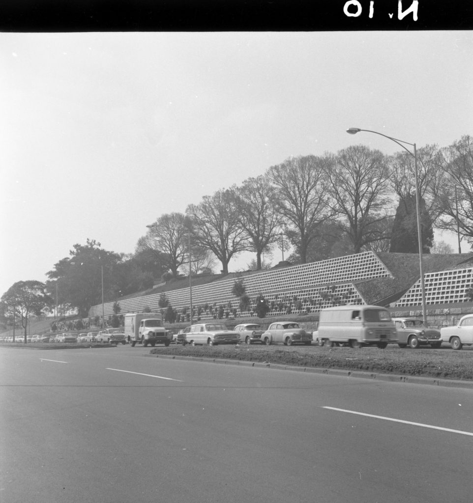 N10 Image showing a block wall around Flagstaff Gardens