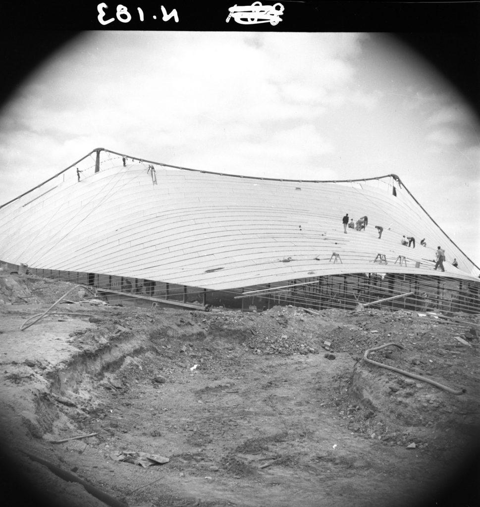 N183 Image showing sealing of roof joints during construction of the Sidney Myer Music Bowl