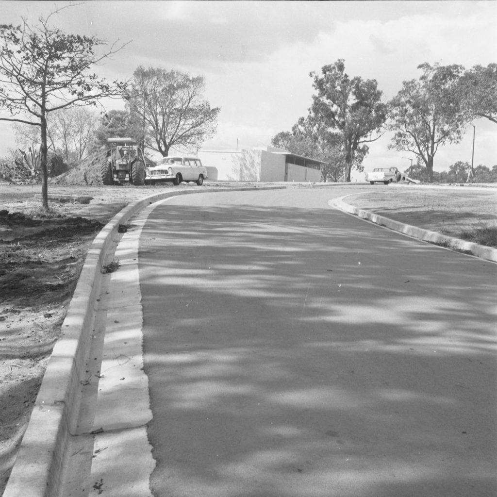 N191 Image showing the Sidney Myer Music Bowl roadway, with public convenience in background