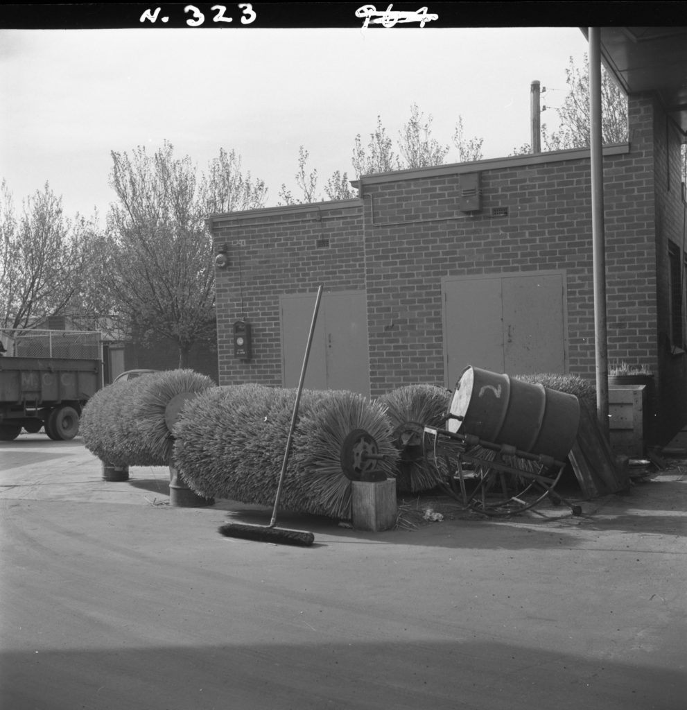 N323 Image showing construction of Melbourne City Council’s City Engineers Department garage and workshop on Green Street, North Melbourne