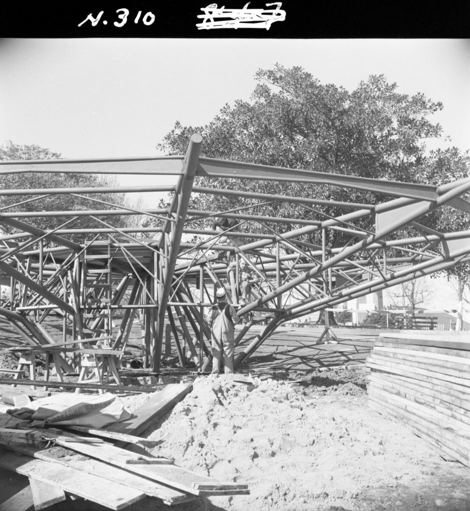 N310 Image showing construction of the Southgate Fountain in Snowden Gardens