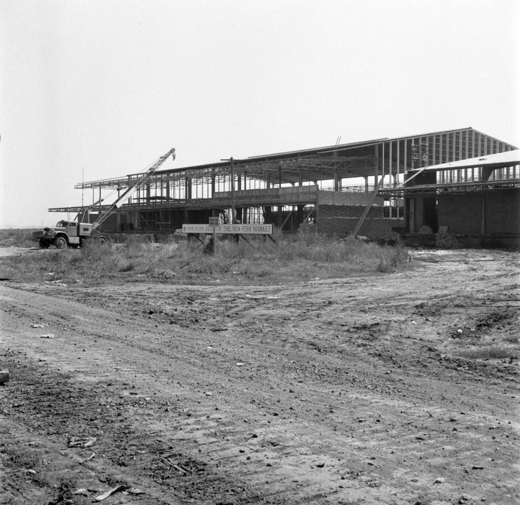 N359 Image showing construction of the Fish Market on Footscray Road