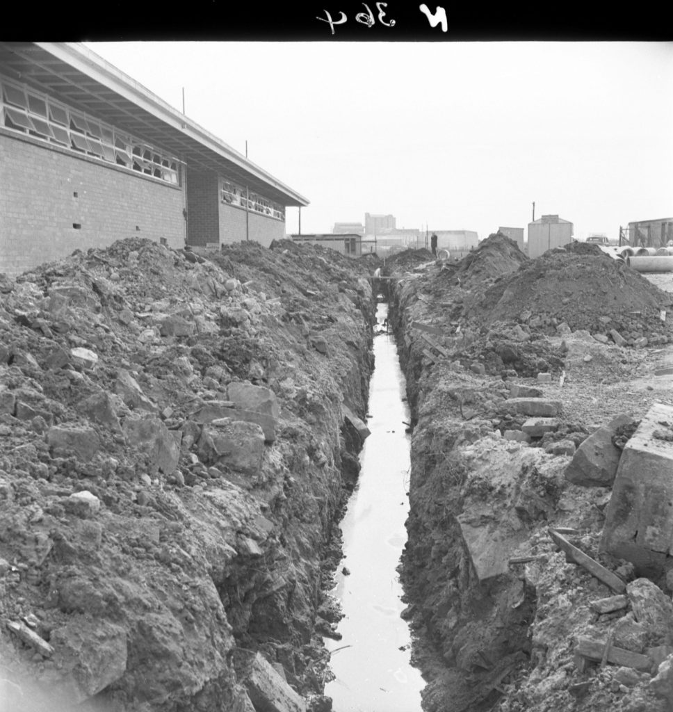 N364 Image showing construction of the Fish Market on Footscray Road